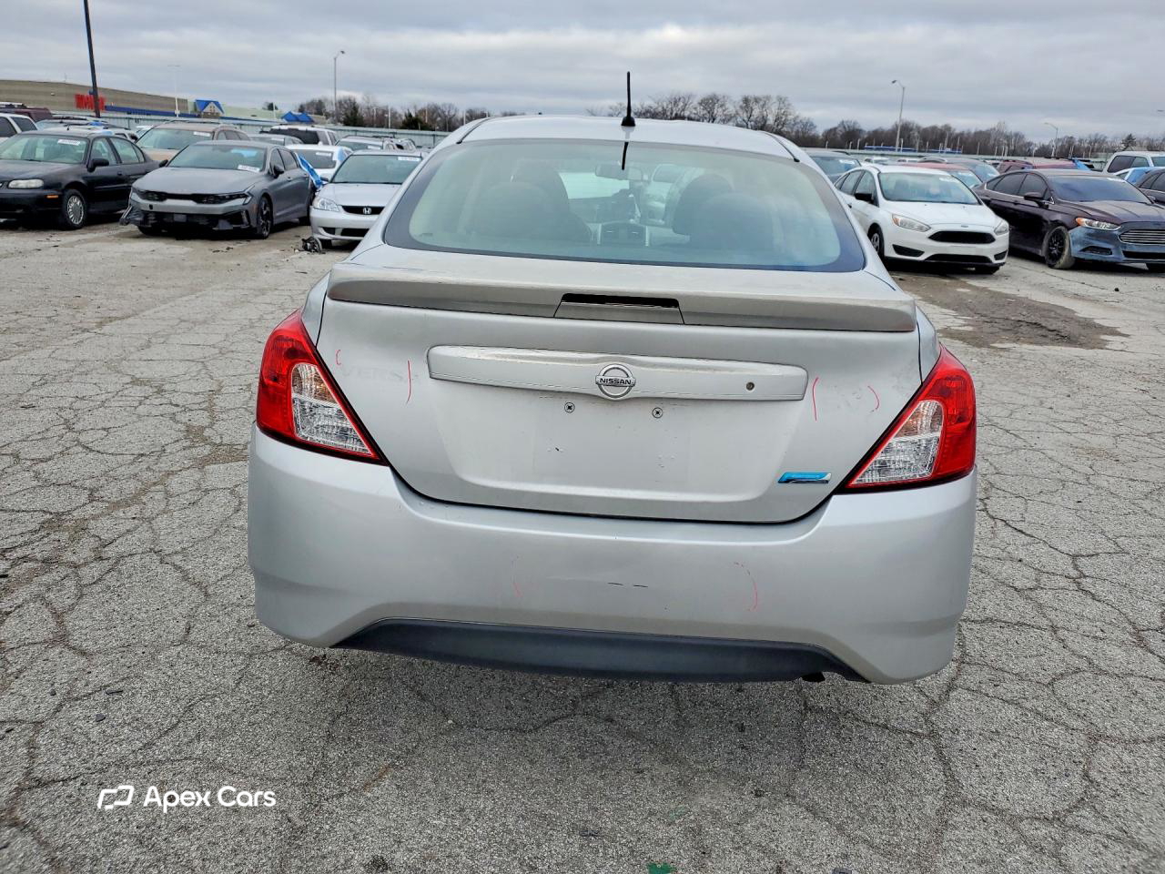 Nissan Versa 2016