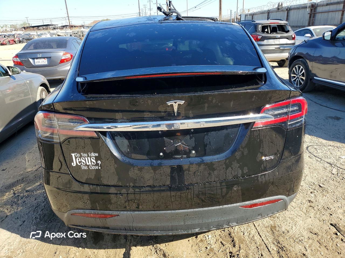 Tesla Model X 2018