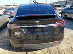 Tesla Model X 2018