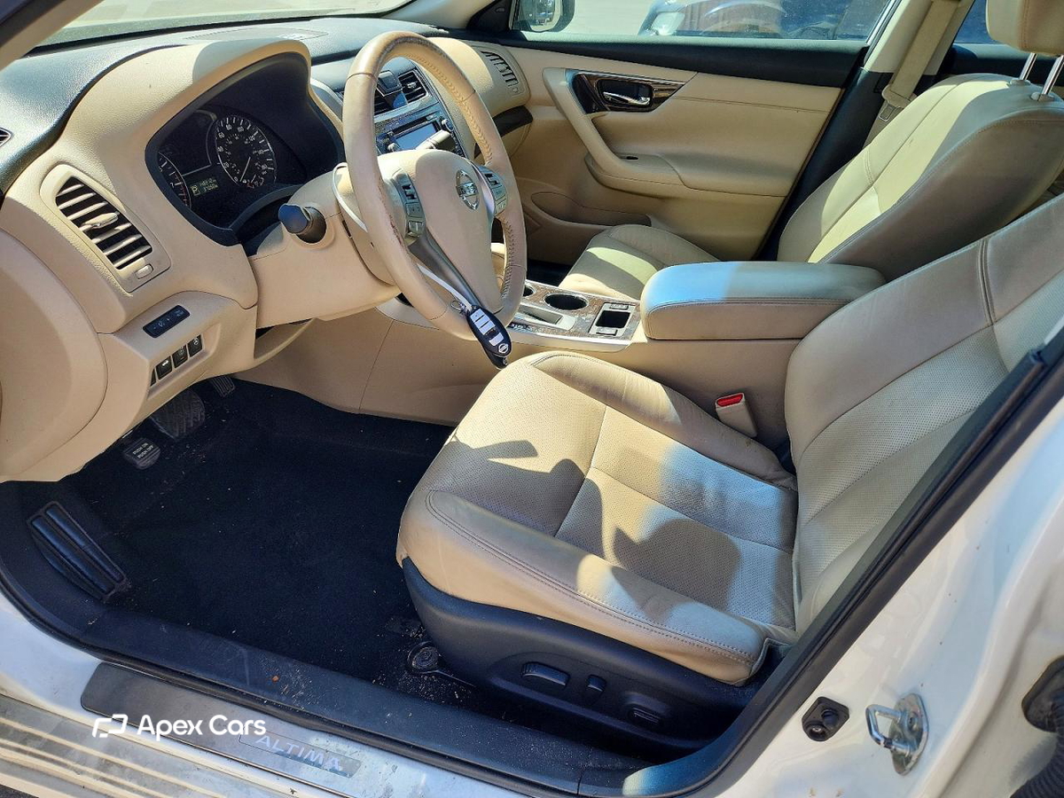 Nissan Altima 2015