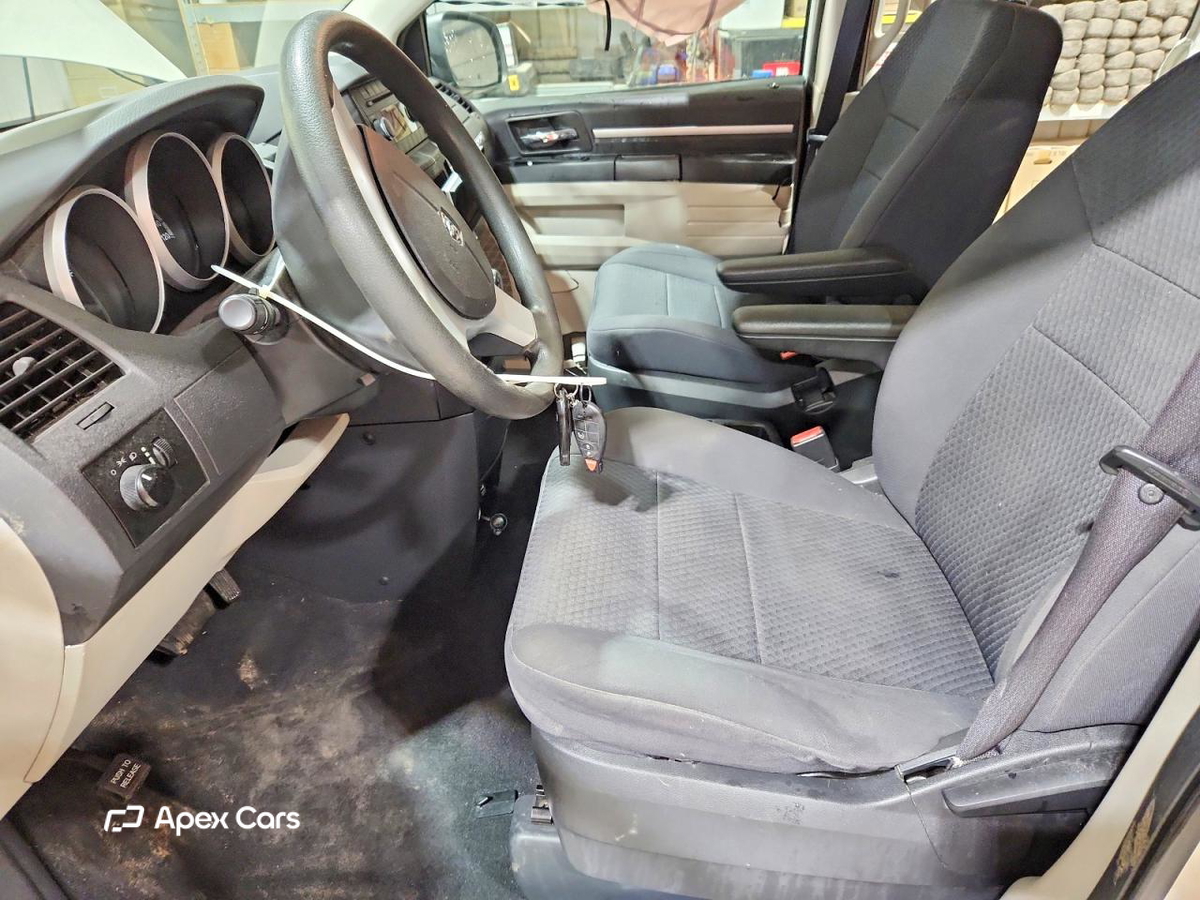 Dodge Caravan 2010
