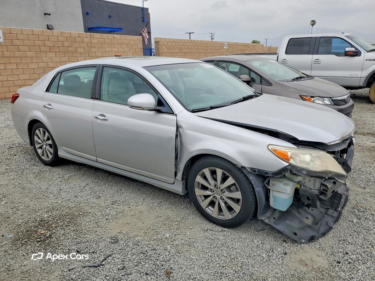 Toyota Avalon 2011