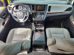 Toyota Sienna 2015