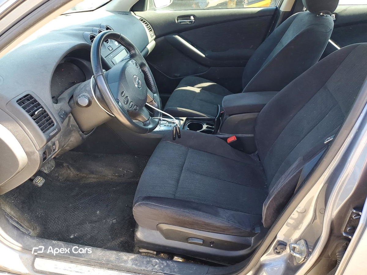 Nissan Altima 2012