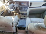 Toyota Sienna 2016
