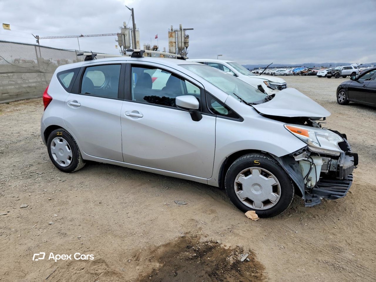 Nissan Versa 2016