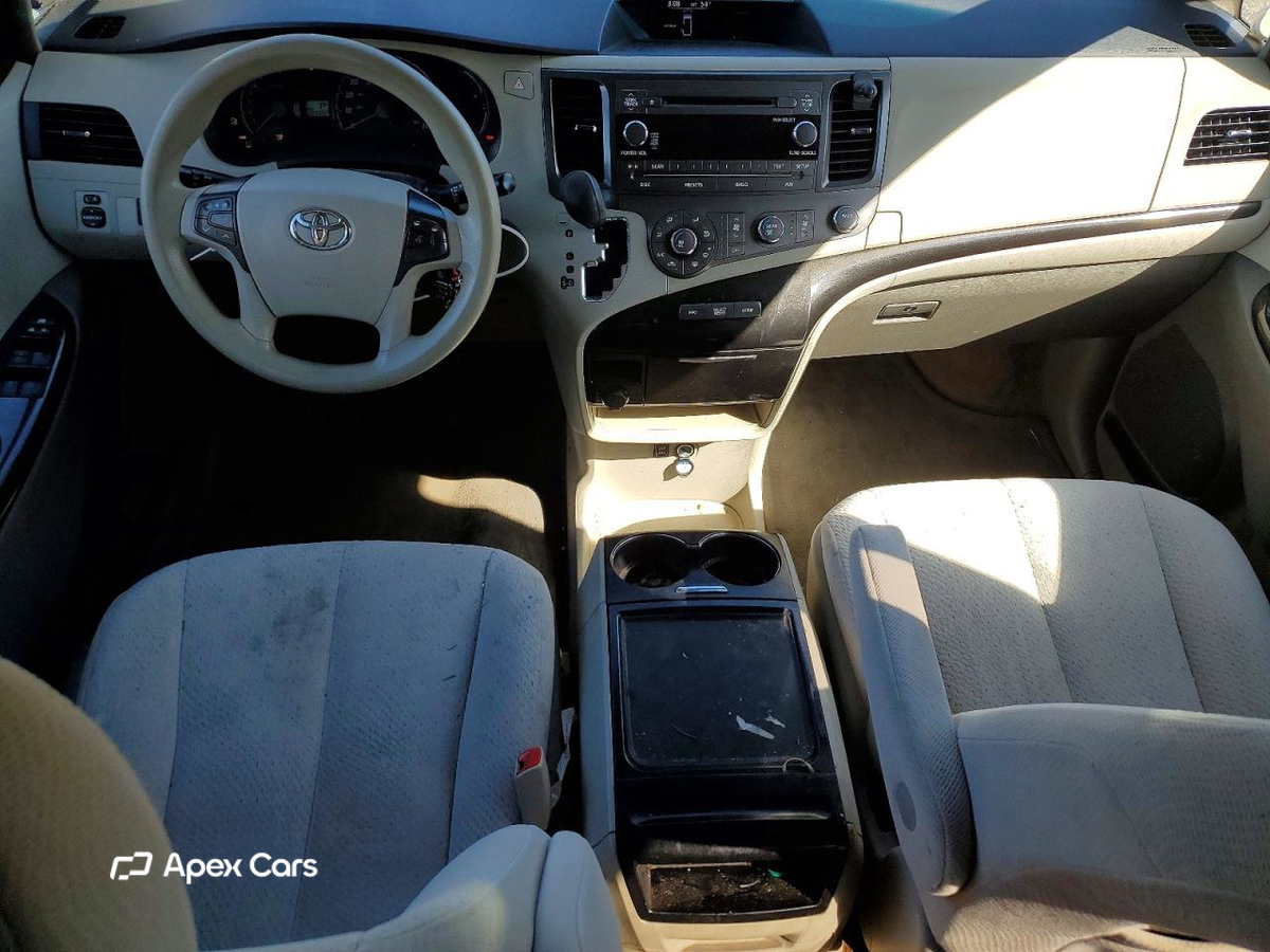 Toyota Sienna 2012