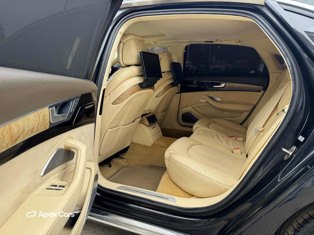 Audi A8 2011
