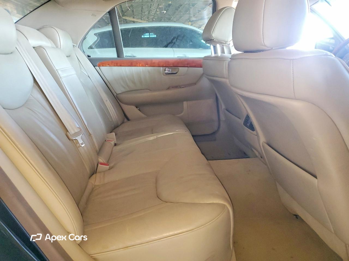 Lexus LS 2001