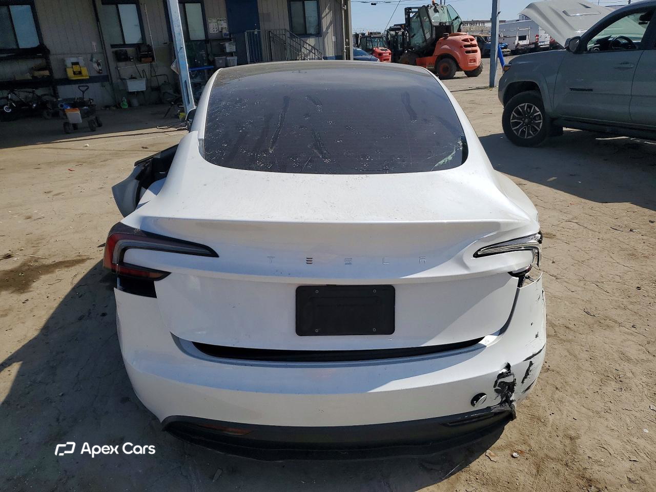 Tesla Model 3 2024