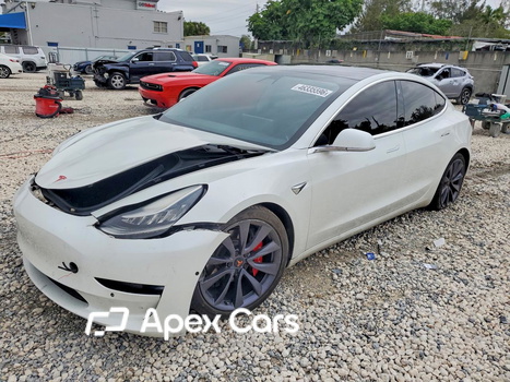 Tesla Model 3 2020 - Zdjęcie 1 z 13