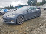 Tesla Model S 2015