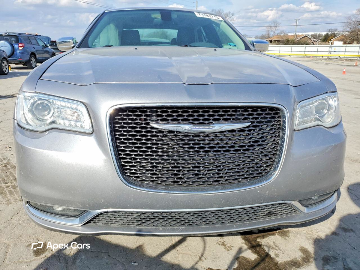 Chrysler 300C 2016