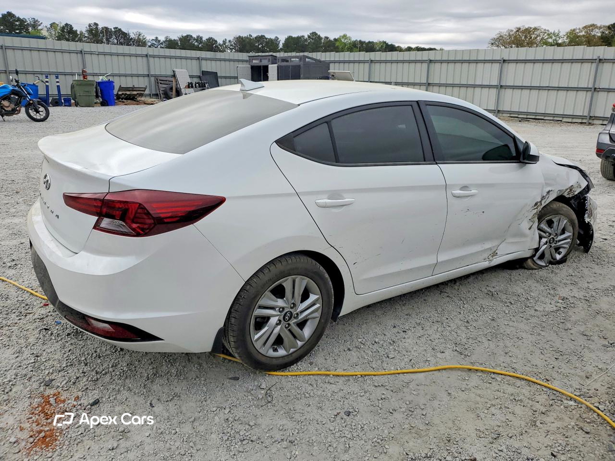 Hyundai Elantra 2020