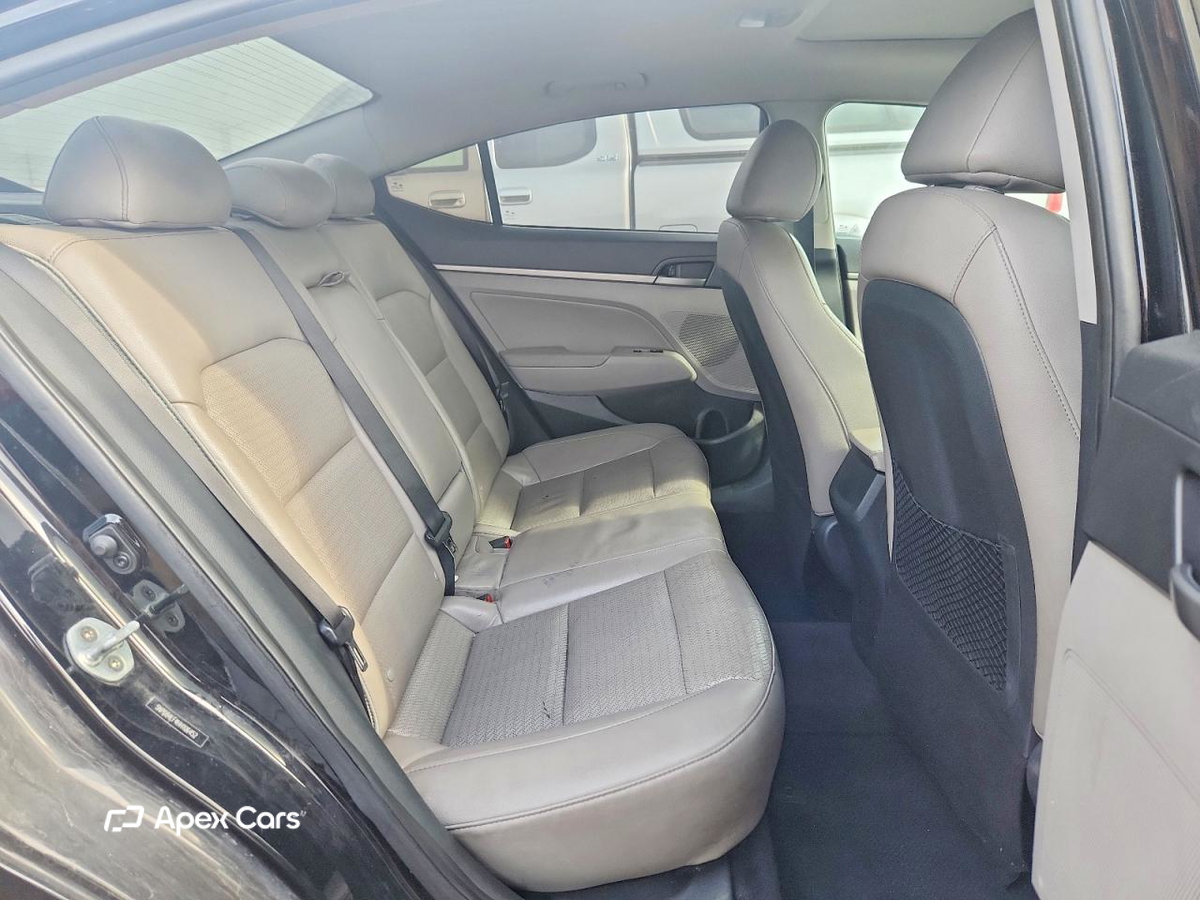 Hyundai Elantra 2017