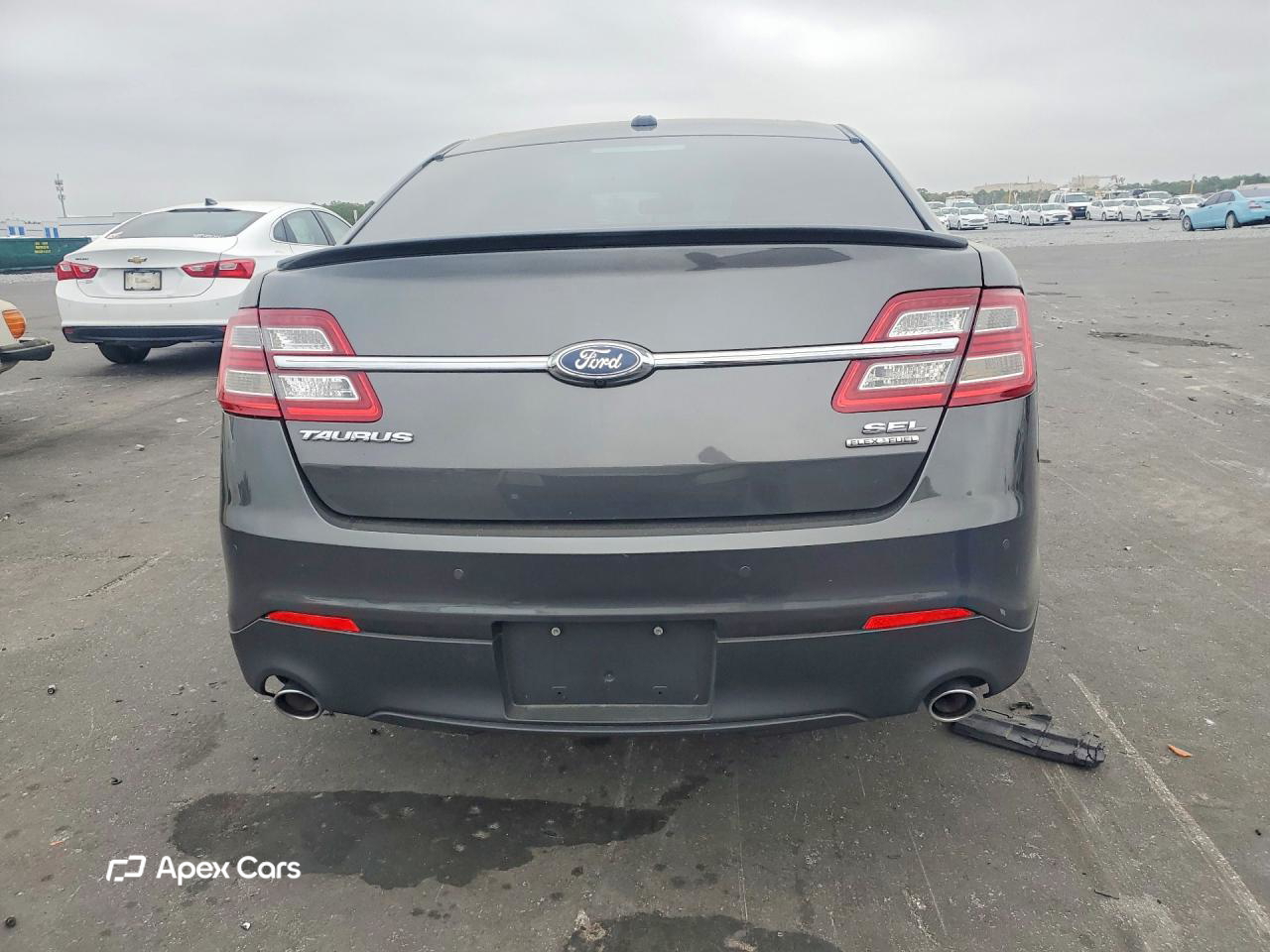 Ford Taurus 2017