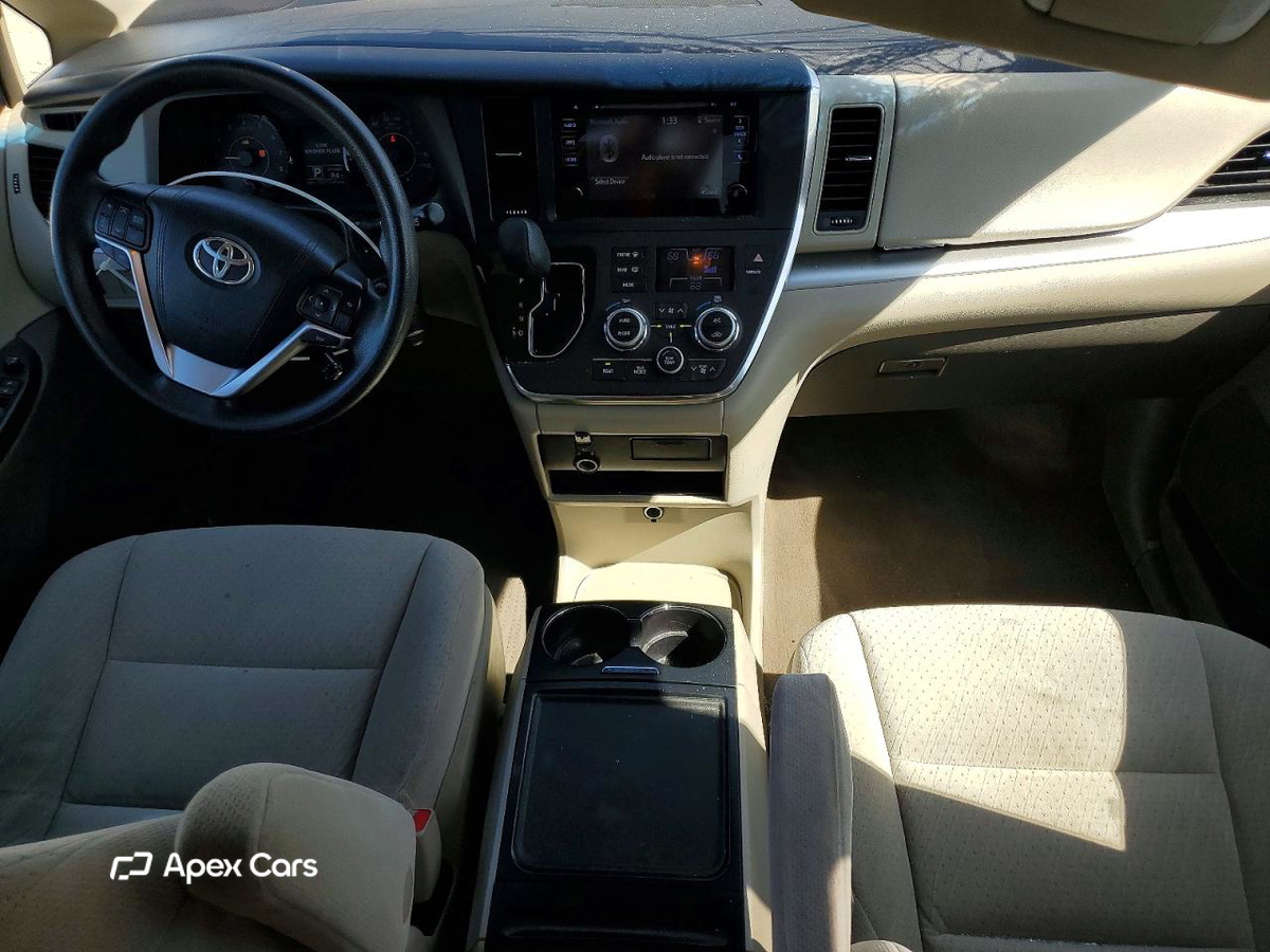 Toyota Sienna 2015