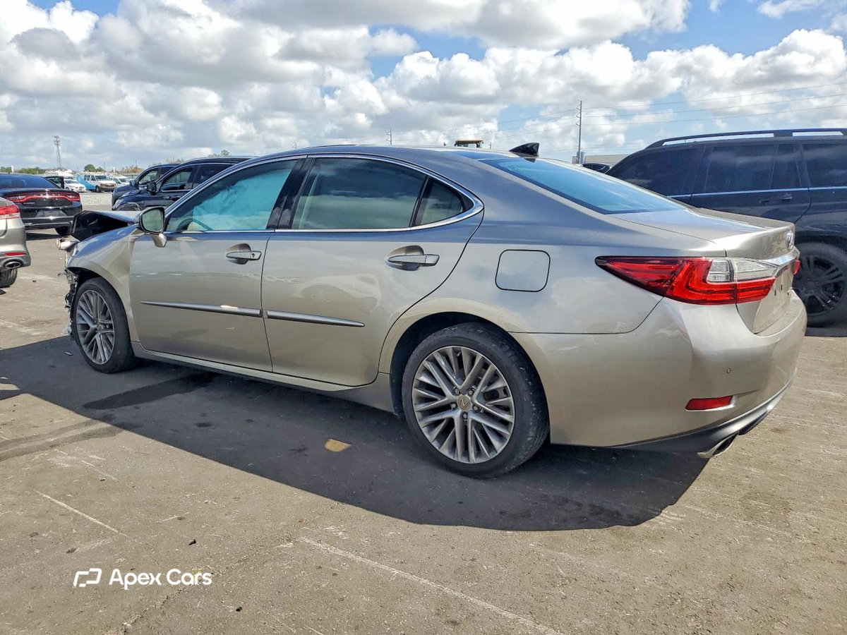 Lexus ES 2016