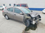 Nissan Versa 2016