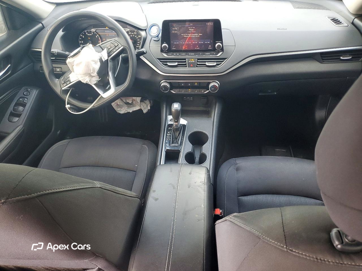Nissan Altima 2020