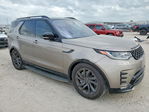 Land Rover Discovery 2022
