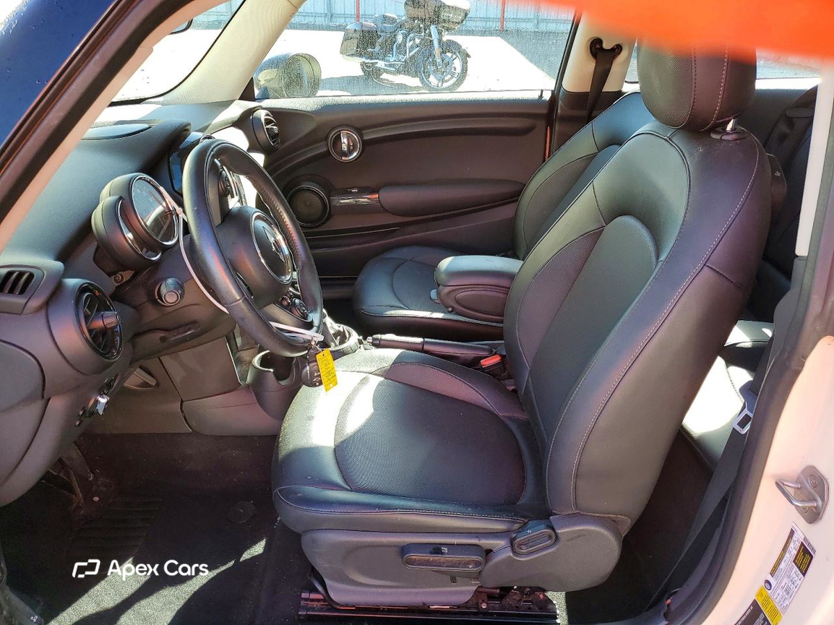 MINI Cooper 2015