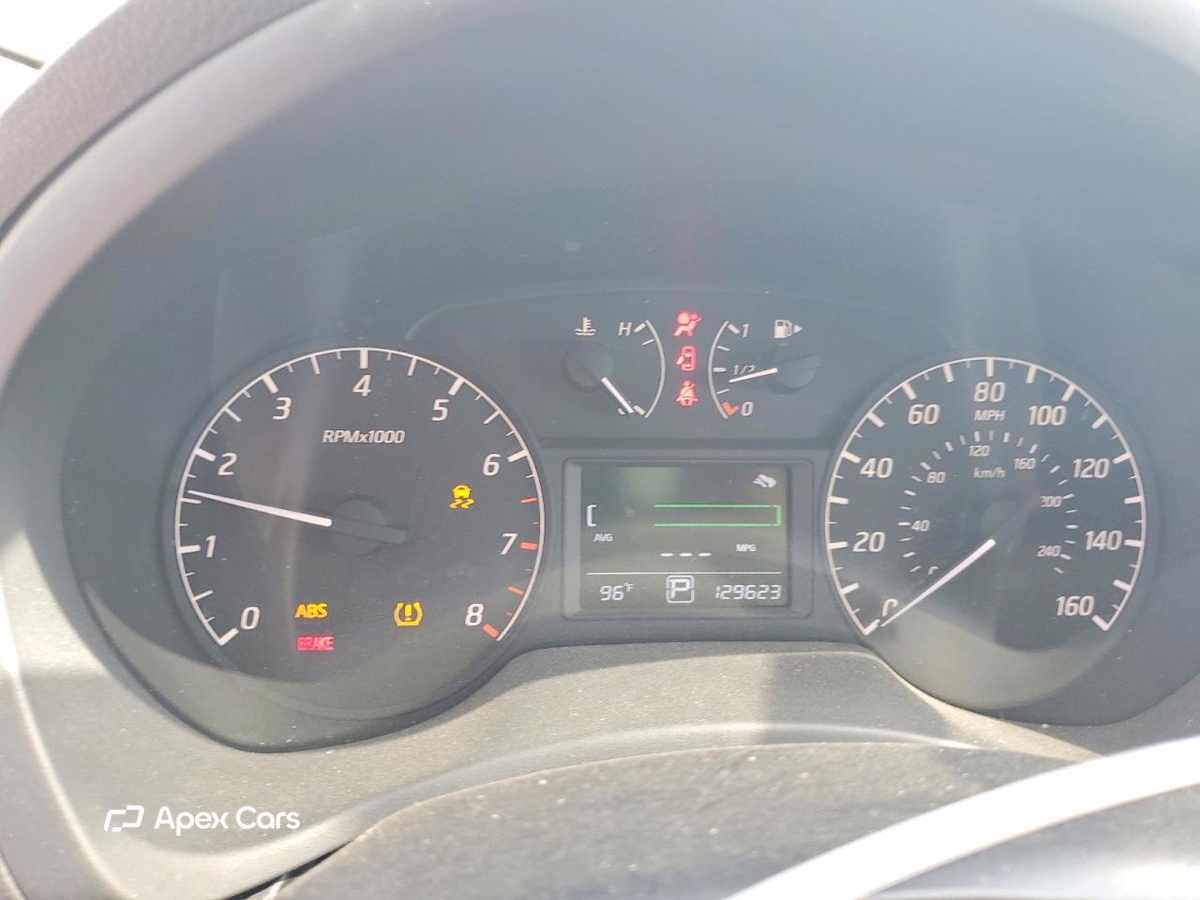 Nissan Sentra 2016