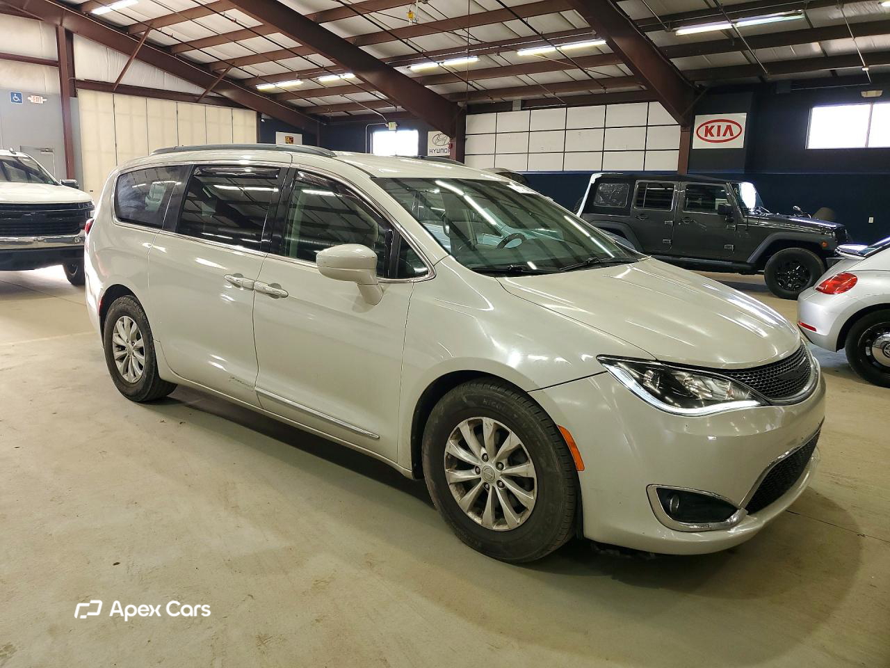 Chrysler Pacifica 2017