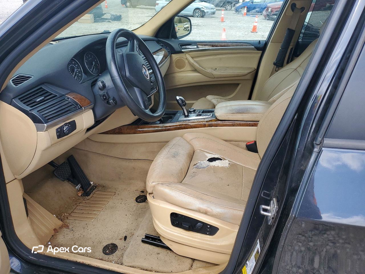 BMW X5 2011