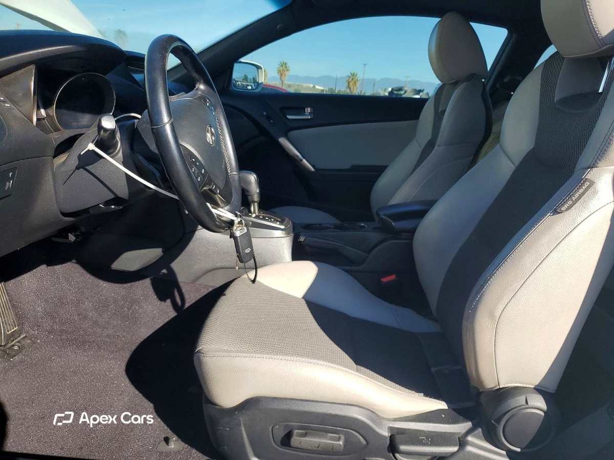 Hyundai Genesis 2013