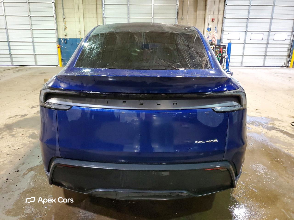 Tesla Model Y 2026
