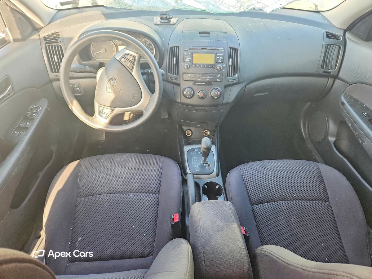 Hyundai Elantra 2011