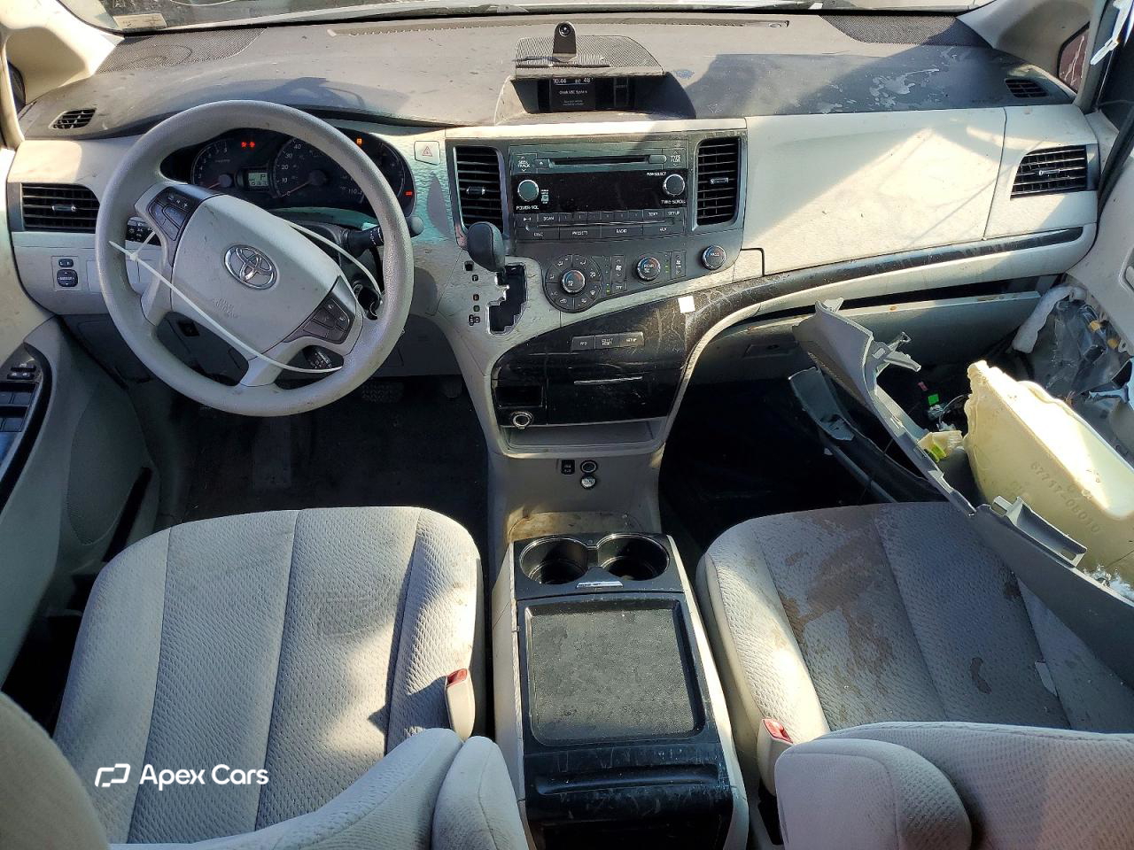 Toyota Sienna 2011