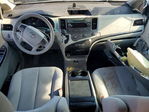 Toyota Sienna 2011