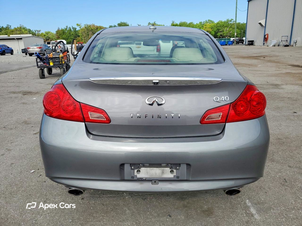 Infiniti Q40 2015