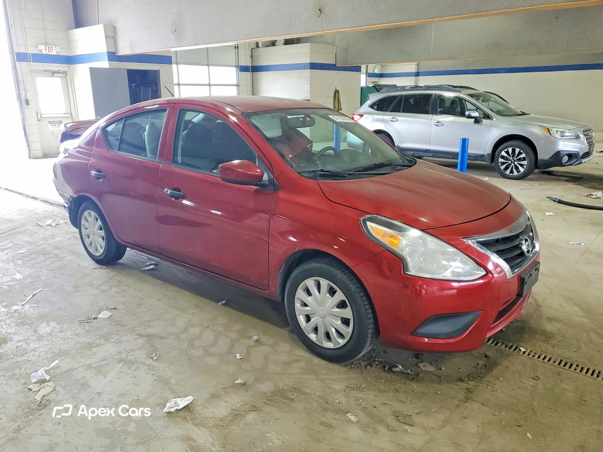 Nissan Versa 2016