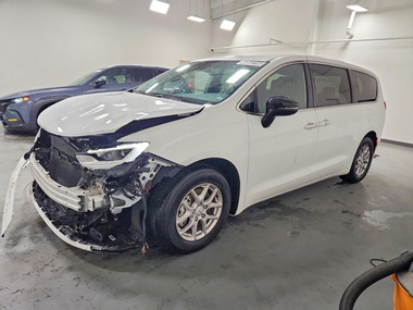 Chrysler Pacifica 2026 - Zdjęcie 1 z 13
