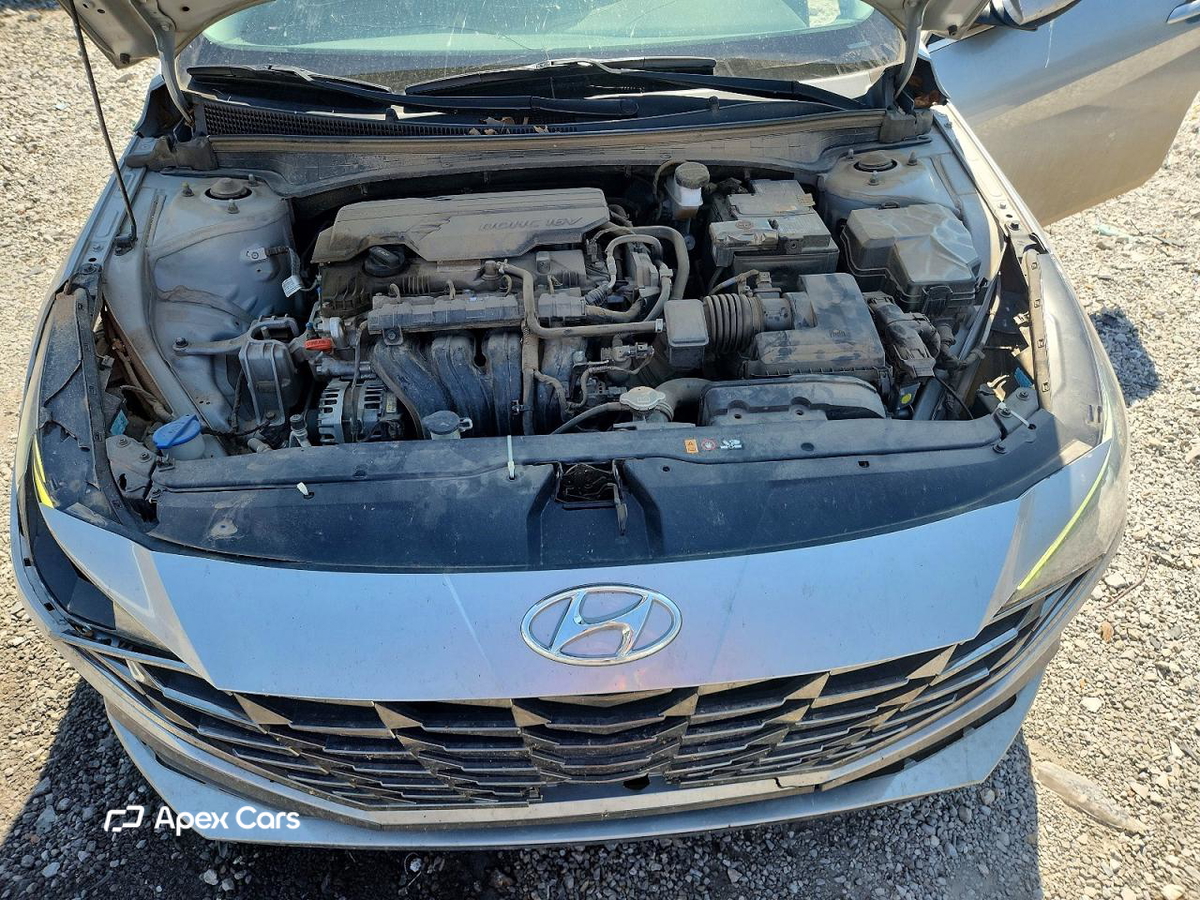 Hyundai Elantra 2021