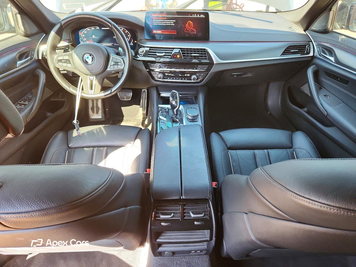 BMW M5 2021