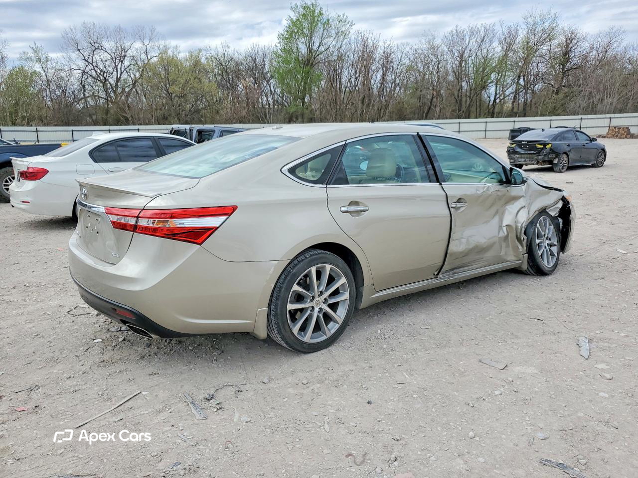 Toyota Avalon 2015