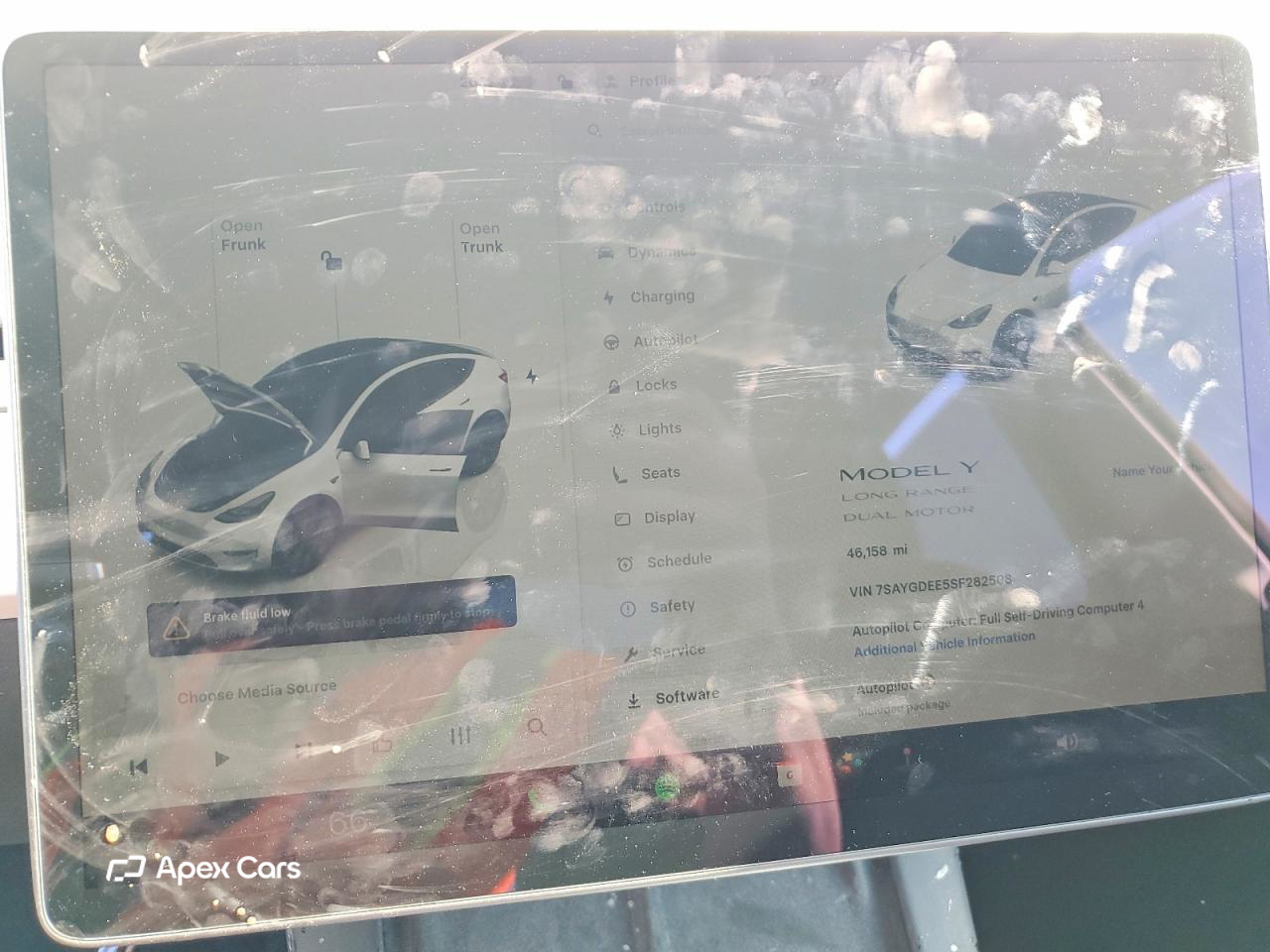 Tesla Model Y 2025