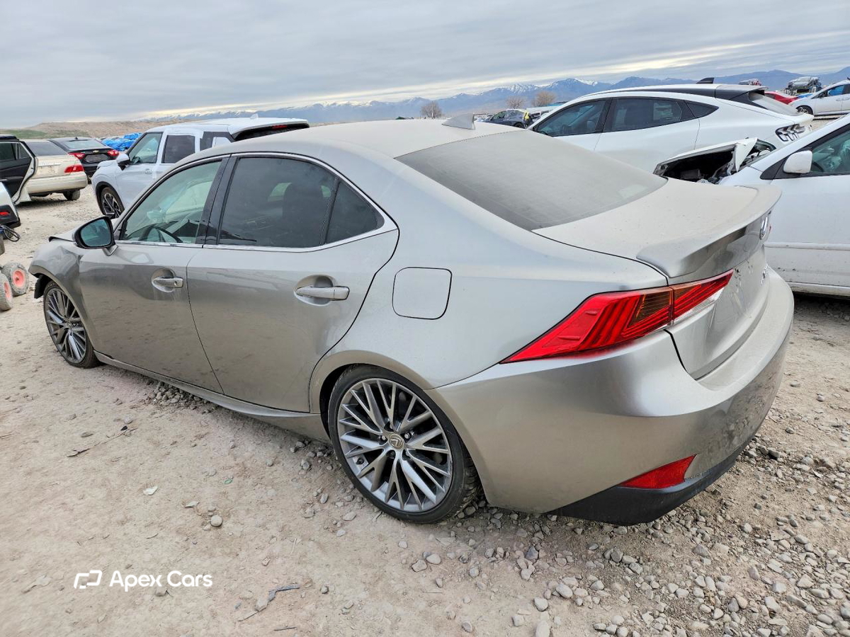 Lexus IS 2017