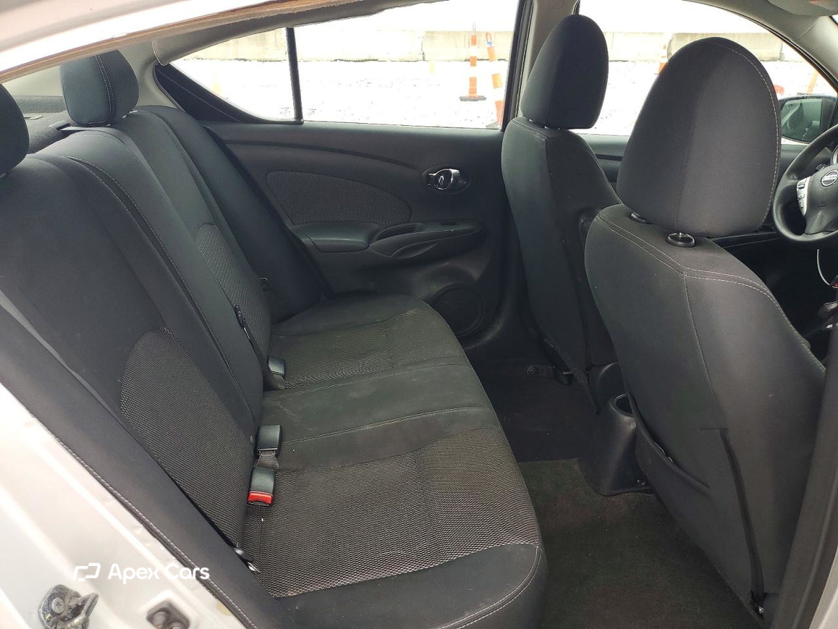 Nissan Versa 2016