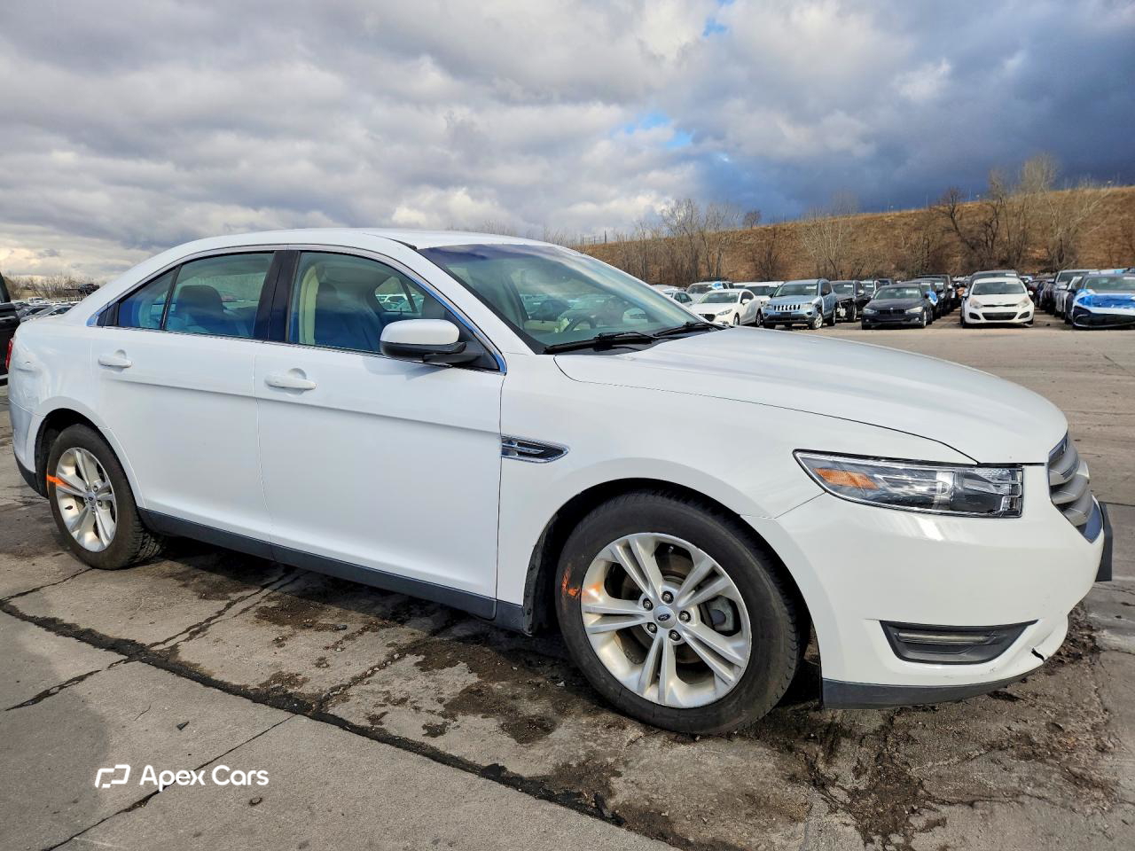 Ford Taurus 2015
