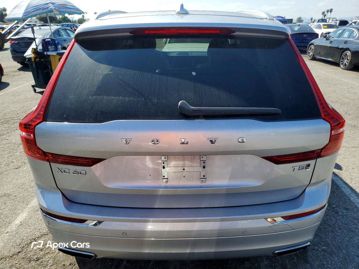 Volvo XC60 2021