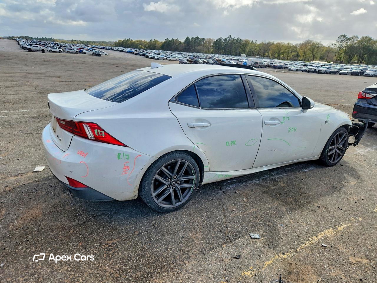 Lexus IS 2014