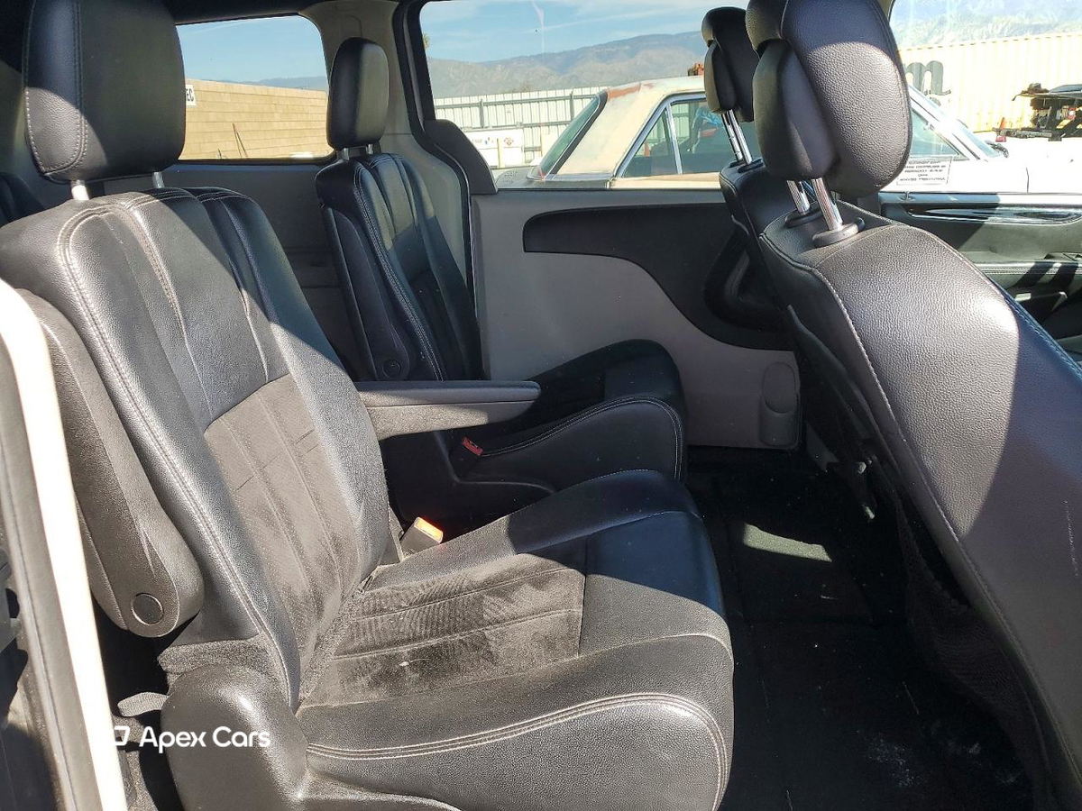 Dodge Caravan 2017