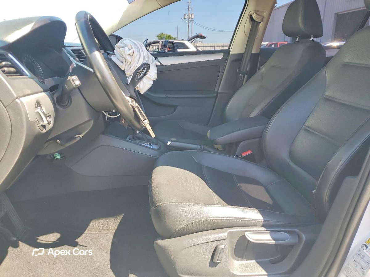 Volkswagen Jetta 2014
