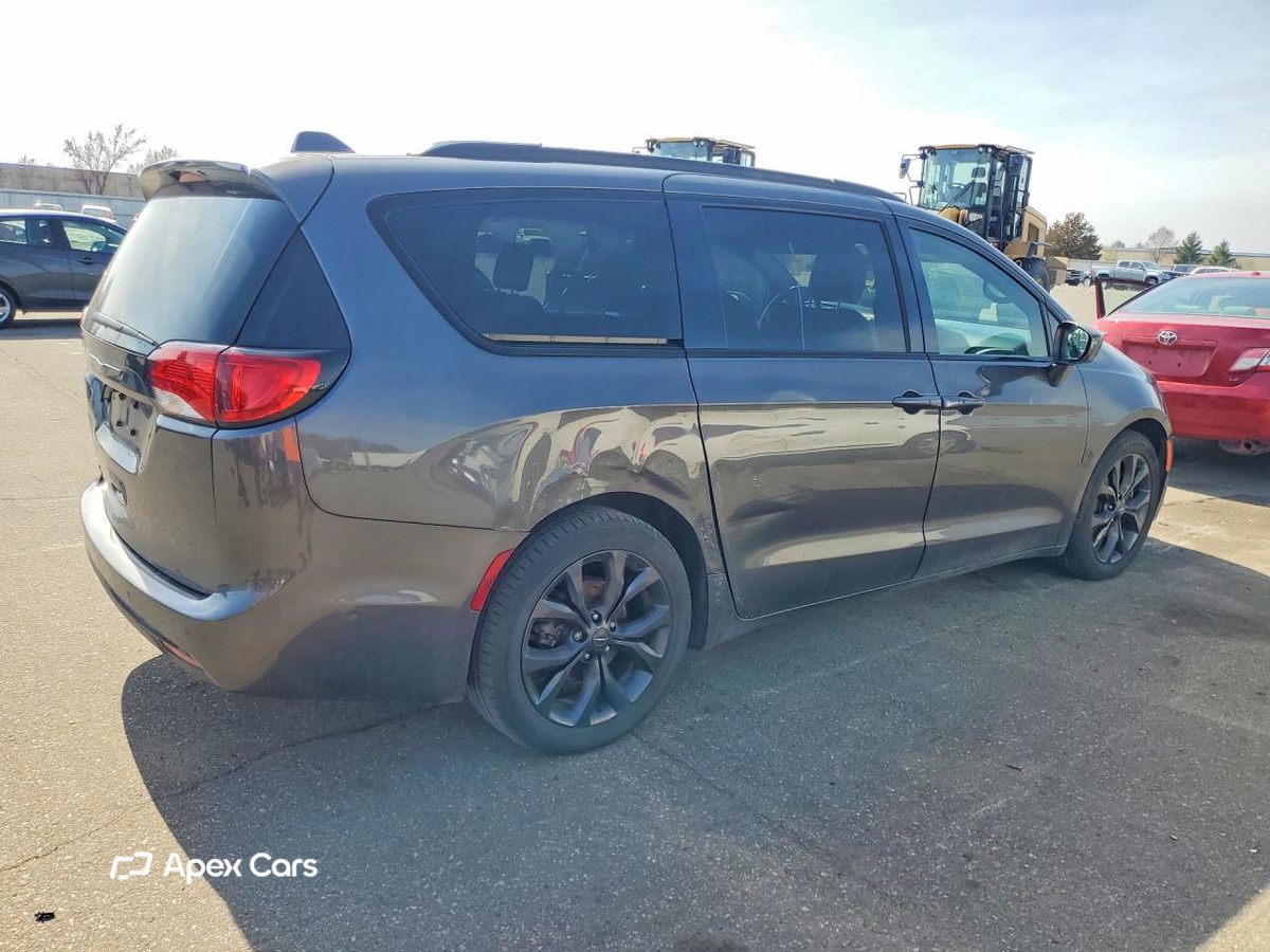 Chrysler Pacifica 2019
