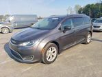 Chrysler Pacifica 2017